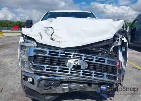 2025 Ford F-250 Xlt z USA, uszkodzony, nr VIN 1FT7W2BT0SEC53244